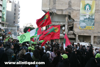 نساء المعارضة في الضاحية تضامناً مع "جهاد البناء" واستنكاراً لتقاعس السلطة عن إعادة إعمار ما دمره العدوان