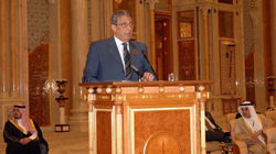 البشير يفتتح القمة العربية ويسلم عبد الله رئاسة الدورة الجديدة