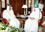 السعودية : الامير سلطان يبحث مع رئيس الوزراء القطري الأوضاع بالمنطقة
