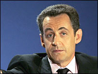 ساركوزي يختطف كل شيء!