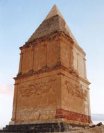 لبنان : العثور على آثار جديدة في الهرمل تعود للحقبة الرومانية