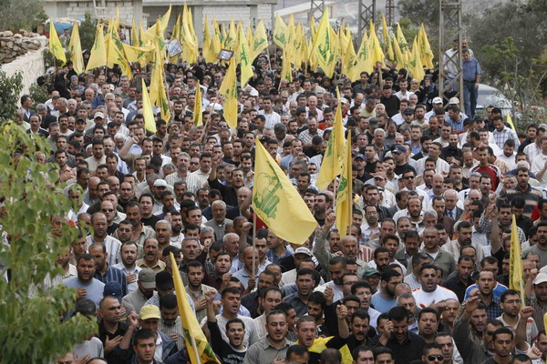 حزب الله يشيع جثمان الشهيد المحرر عسيلي