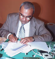 أسعار الأدوية في لبنان الأغلى في العالم : الغش والتجارة وغياب السياسة الرسمية.. داء "الدواء"