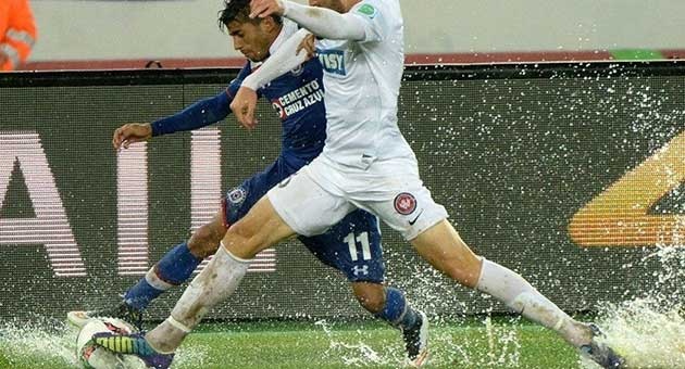 real_17_12_630 أنشيلوتي: لم نطالب بتغيير ملعب الأمير مولاي عبد الله