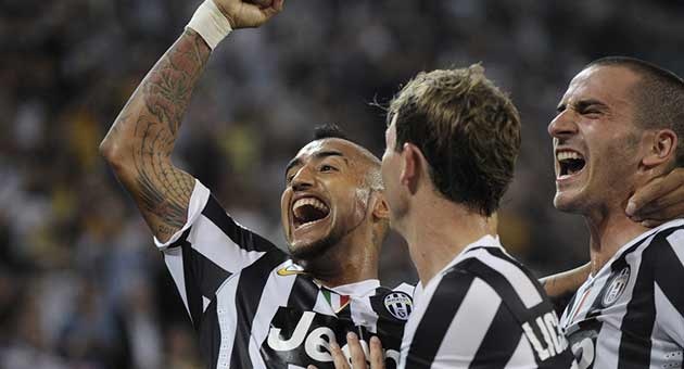 juventus_4_5_630 جوفنتوس بطلاً للدوري الايطالي لكرة القدم للمرة الثلاثين