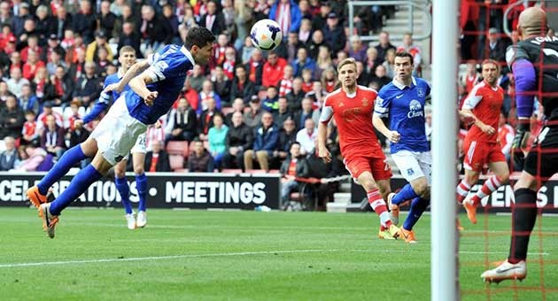 southampton_26_4_630 بطولة انكلترا :ساوثمبتون يسقط ايفرتون و يسدي خدمة لارسنال