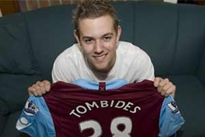whufc_18_300 وفاة لاعب نادي وست هام يونايتد الانكليزي ديلن تومبايدز