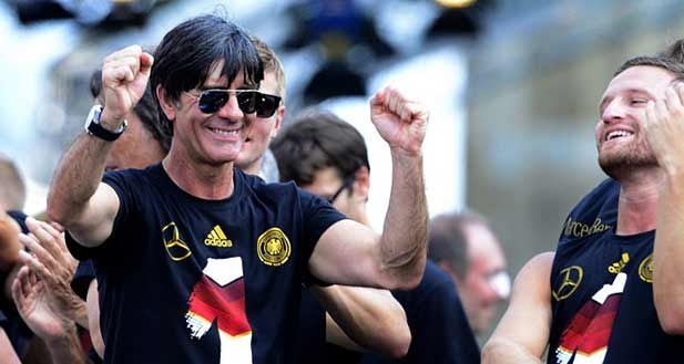 لوف سيكمل مشواره مع المانيا حتى 2016 لوف يواصل مهامه مع منتخب المانيا حتى العام 2016