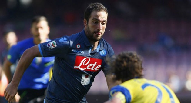 higuain_14_9_630 انتر ميلان يحقق اكبر فوز على ارضه منذ العام 1966