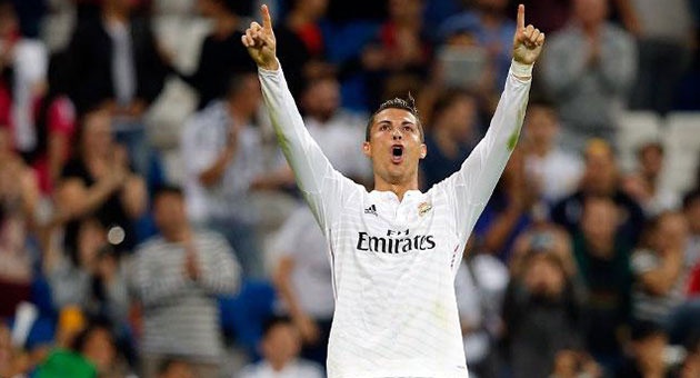 ronaldo24_630 بالفيديو : رباعية تاريخية لرونالدو في مرمى التشي