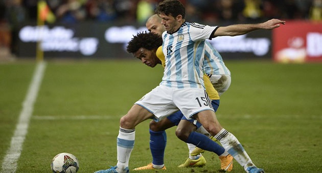 brazil_11_10_630 فوز البرازيل على الارجنتني 2-0 ودياً في بكين