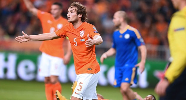 hollll_630 فوز هولندا على كازخستان في تصفيات كأس اوروبا 2016