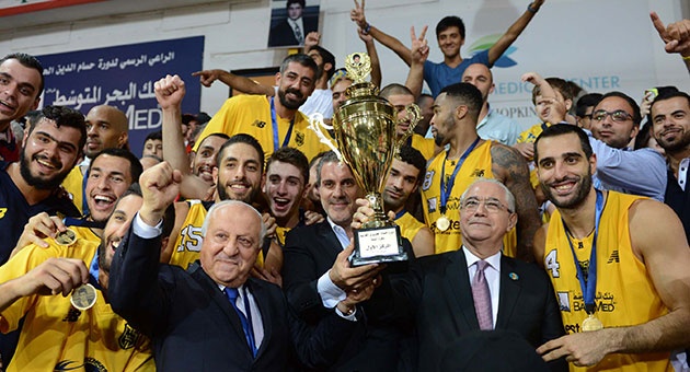 riyadi_17_10_630 الرياضي بيروت يُتوج بطلاً لدورة حسام الحريري لكرة السلة