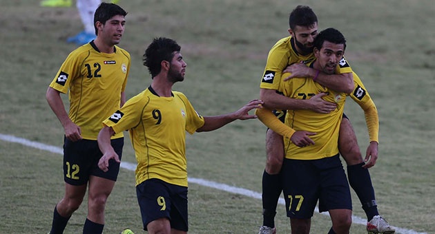 ahed_28_11_630 العهد يتشبّث بالصدارة بفوزه على النبي شيت 5-0