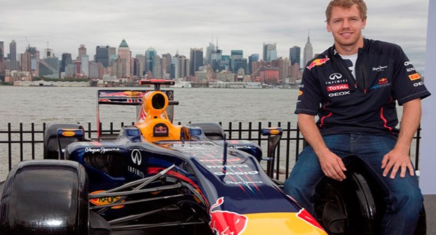 vettel23_11_630 فيتيل ينتقل الى فريق فيراري