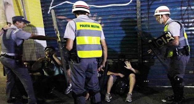 brazil_24_2_630_01 مقتل مشجع في البرازيل