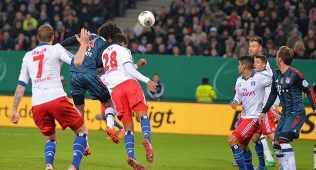 كأس المانيا لكرة القدم كأس المانيا : تأهل بايرن ميونيخ وفولفسبورغ وكايزرسلاوترن