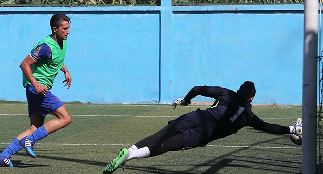 jad_12_8_630 فوز شباب الساحل على منتخب اللاعبين البرازيليين ودياً