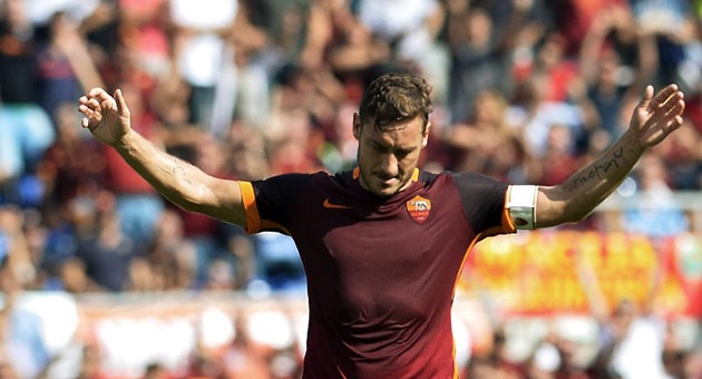 totti_20_9__630 توتي يٌسجل هدفه الـ300 مع روما