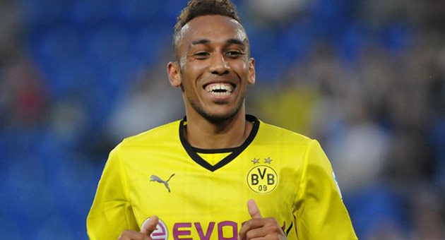 soccer_81_630 اختيار اوباميانغ افضل لاعب في افريقيا لعام 2015