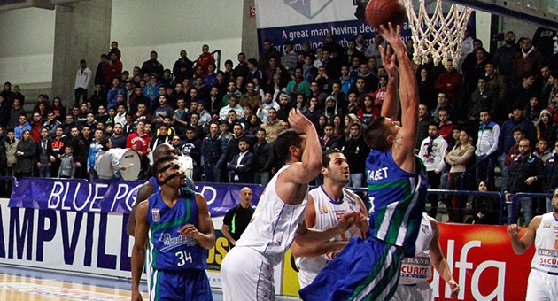 basket_16_4_3_630 الشانفيل يضرب موعداً نارياً مع الرياضي في المربع الذهبي