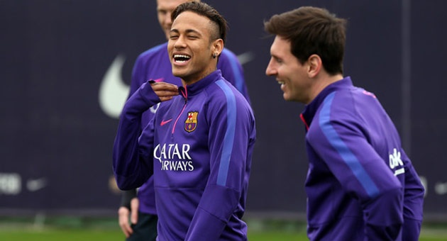 neymar22_4_630 نيمار ينوه بالأداء المميز الذي قدمه انييستا