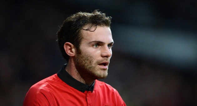 juanmata22_3_630 مانشستر يونايتد يُسقط ليفربول ويحتفظ بالمركز الرابع
