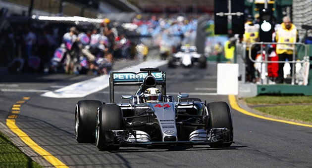 lewishamilton14_630 لويس هاميلتون اول المنطلقين في سباق جائزة استراليا الكبرى