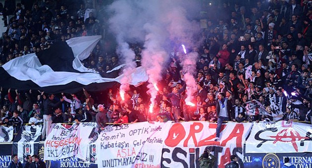 uefa__630 فيينورد يواجه احتمال معاقبته بسبب جمهوره