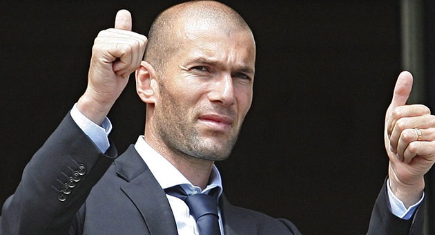 zidan_30_3_630 زين الدين زيدان يرغب في تدريب منتخب فرنسا لكرة القدم
