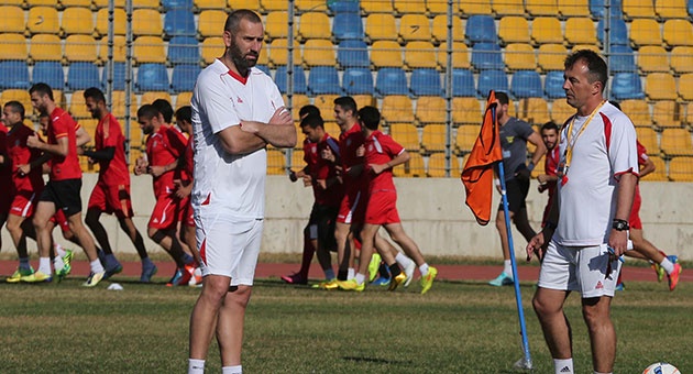 leb_142_630 بالصور: رادولوفيتش قاد اولى تمارين منتخب لبنان لكرة القدم