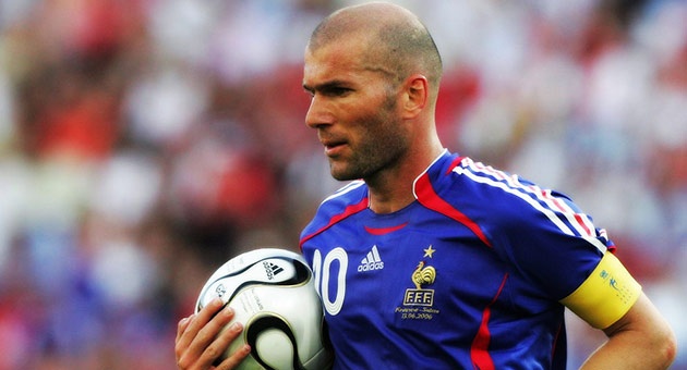 zidan_12_2_630 الاتحاد الفرنسي يكرم نجومه اصحاب اكثر من 100 مباراة