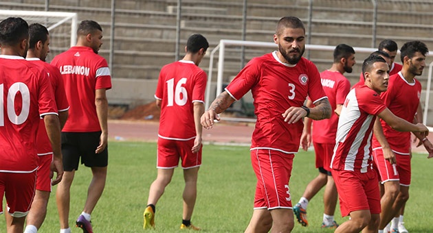 leb_3_8_5_630 بالصور :منتخب لبنان يعاود تدريباته استعداداً لمواجهة كوريا