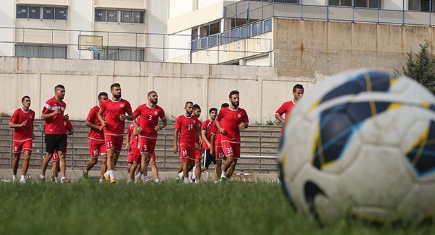 leb_3_8_6_630 بالصور :منتخب لبنان يعاود تدريباته استعداداً لمواجهة كوريا