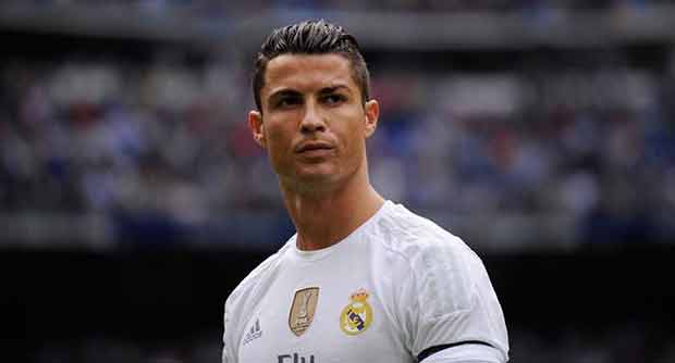 هل يصل الأمر بـ"الغاضب" كريستيانو رونالدو الى مغادرة "سانتياغو برنابيو"؟