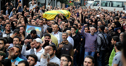 تشييع الشهيدين محمد حمزة الحاج دياب وحسن حسين ومواسي في بيروت