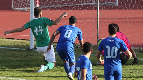 الانصار يتخطى الراسينغ بثنائية نظيفة 