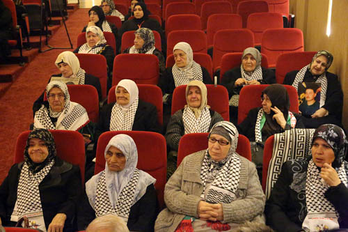 (الصداقة الفلسطينية الإيرانية) تكرّم أمهات الشهداء
