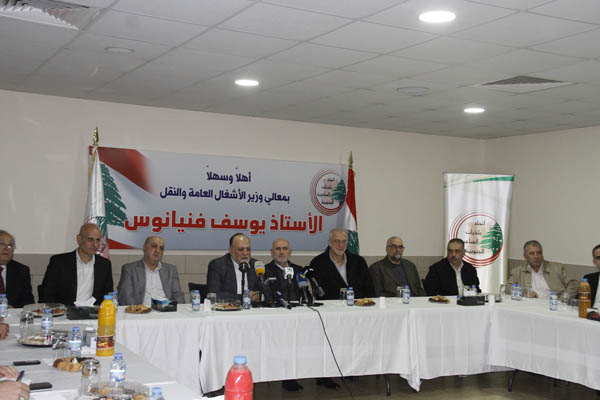 وزير الأشغال يزور بلديات الضاحية الجنوبية