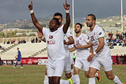 ثلاثية بيضاء للنجمة في مرمى الراسينغ