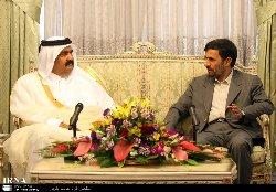 محادثات ثنائية بين الرئيس الايراني وأمير دولة قطر في طهران  