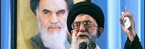 الإمام الخامنئي: اميركا غير قادرة على ثني الايرانيين عن مسيرة الاستقلال والعزة