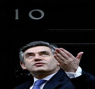 بريطانيا ترعى "محادثات منفصلة" بين أولمرت  وفياض الشهر الحالي