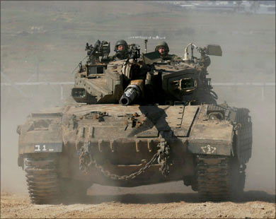 جيش الإحتلال يرفع درجة استعداد قواته المنتشرة على حدود غزة