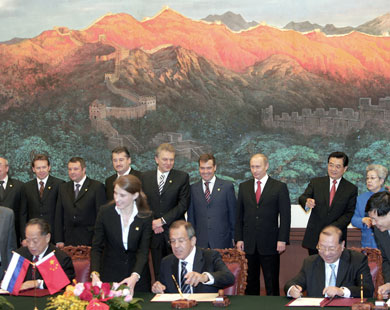 كسينجر في "الإندبندنت": نظام عالمي جديد أو الفوضى