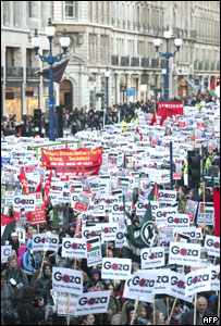 "تايمز": قرار "بي بي سي" عدم بث نداء غزة خاطىء