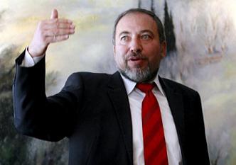 ليبرمان: انا وزير الحرب المقبل