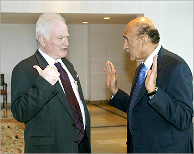 أولمرت يعفي جلعاد من رئاسة وفد المفاوضات مع مصر

