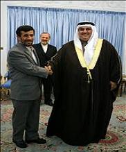 نجاد يلتقي وزير خارجية البحرين: الخبثاء لا يرغبون بصداقتنا
