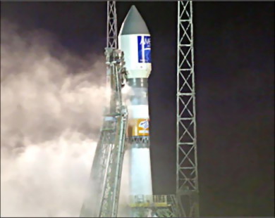 "اسرائيل" بصدد اطلاق "أفق 8"&rlm; لمضاعفة مراقبة ايران وسوريا 